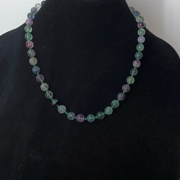 Jewelry - Polished Glass Bead Necklace